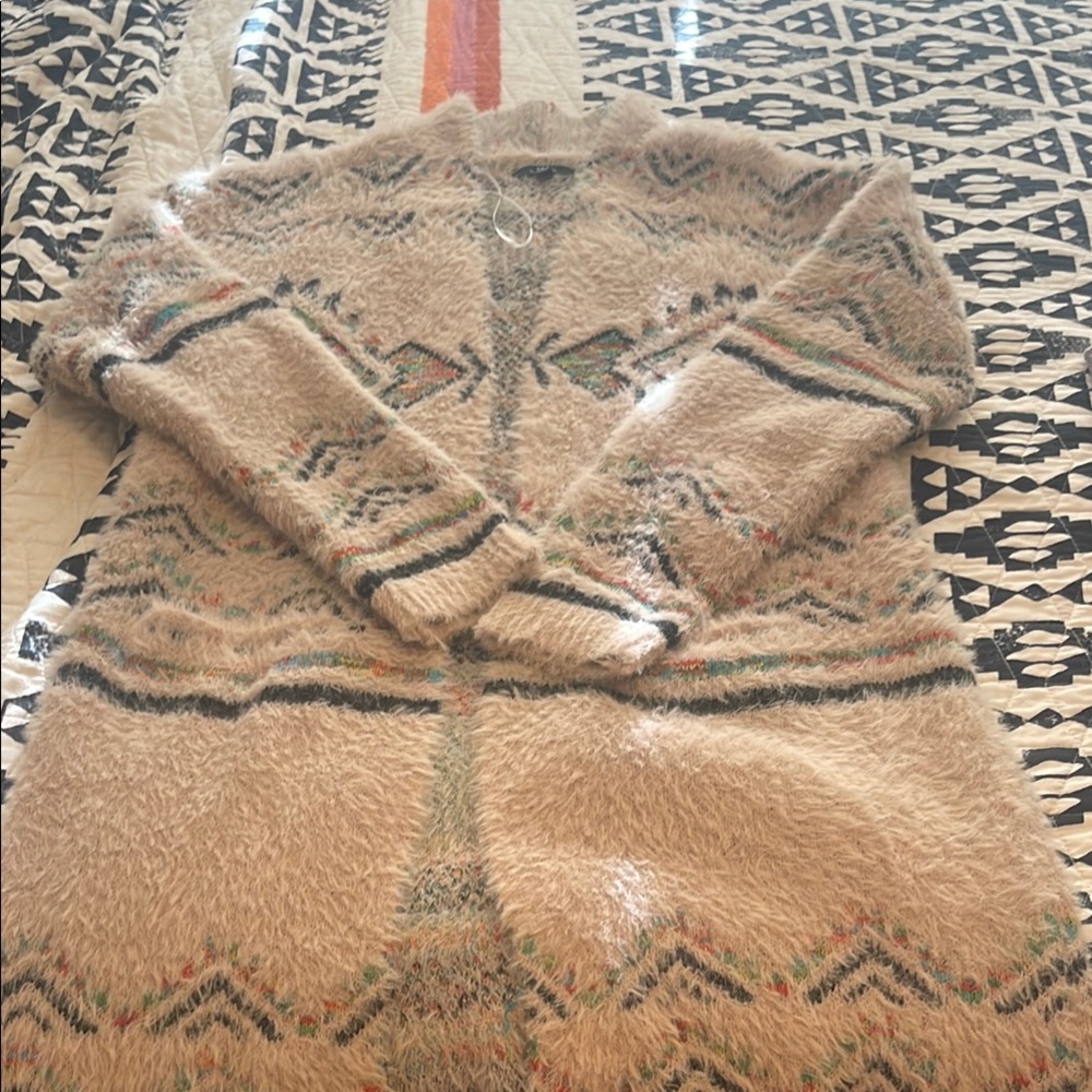 Cozy Beige Patterned Sweater